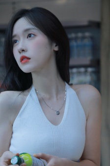 隔壁人妻偷人BD中字